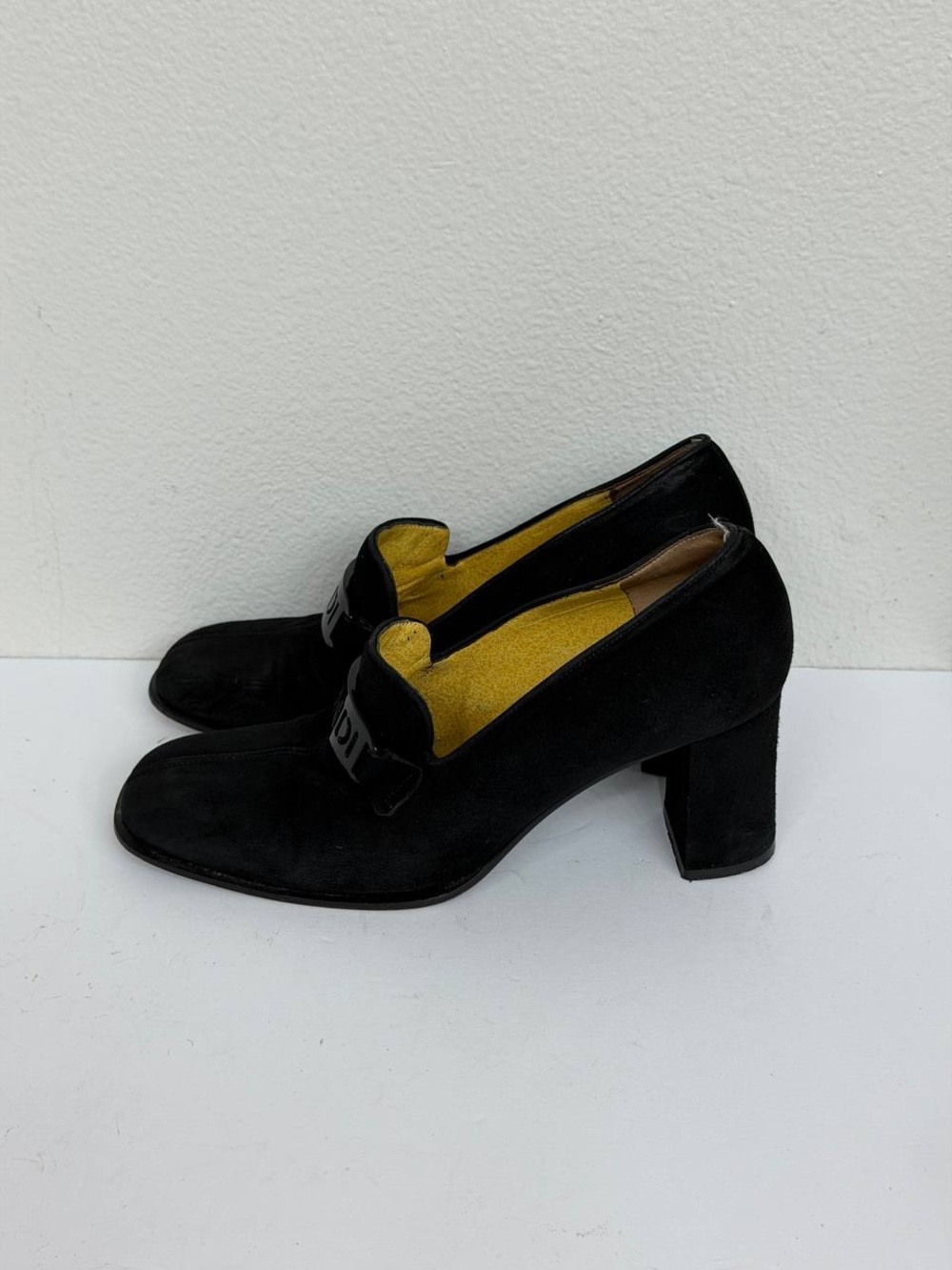 Vintage Fendi Scarpe Black Suede Logo Loafers Block Heel Pumps Size 36.5